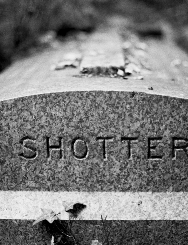 Shotter grave