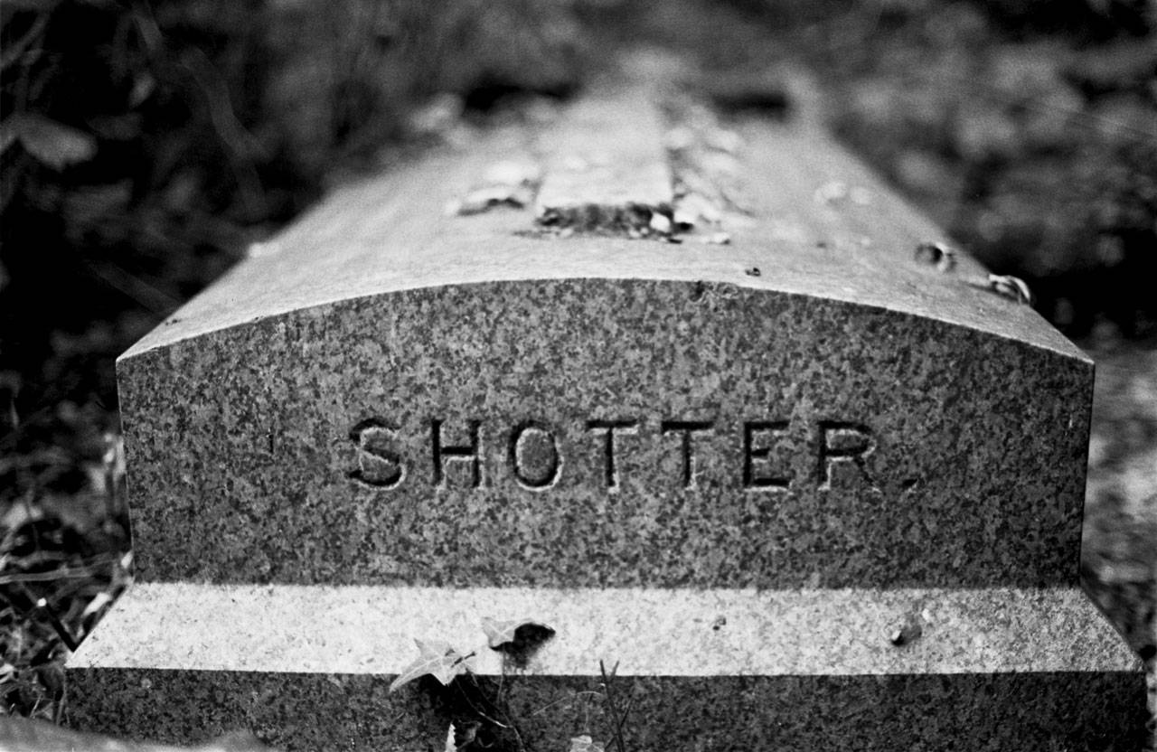 Shotter grave